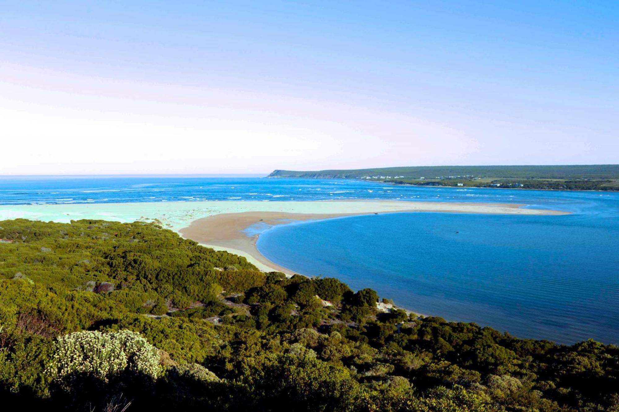 Whale Watchers Inn Witsand Bagian luar foto