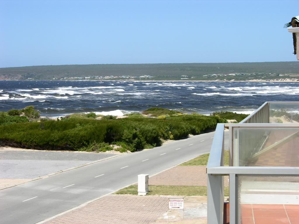 Whale Watchers Inn Witsand Bagian luar foto