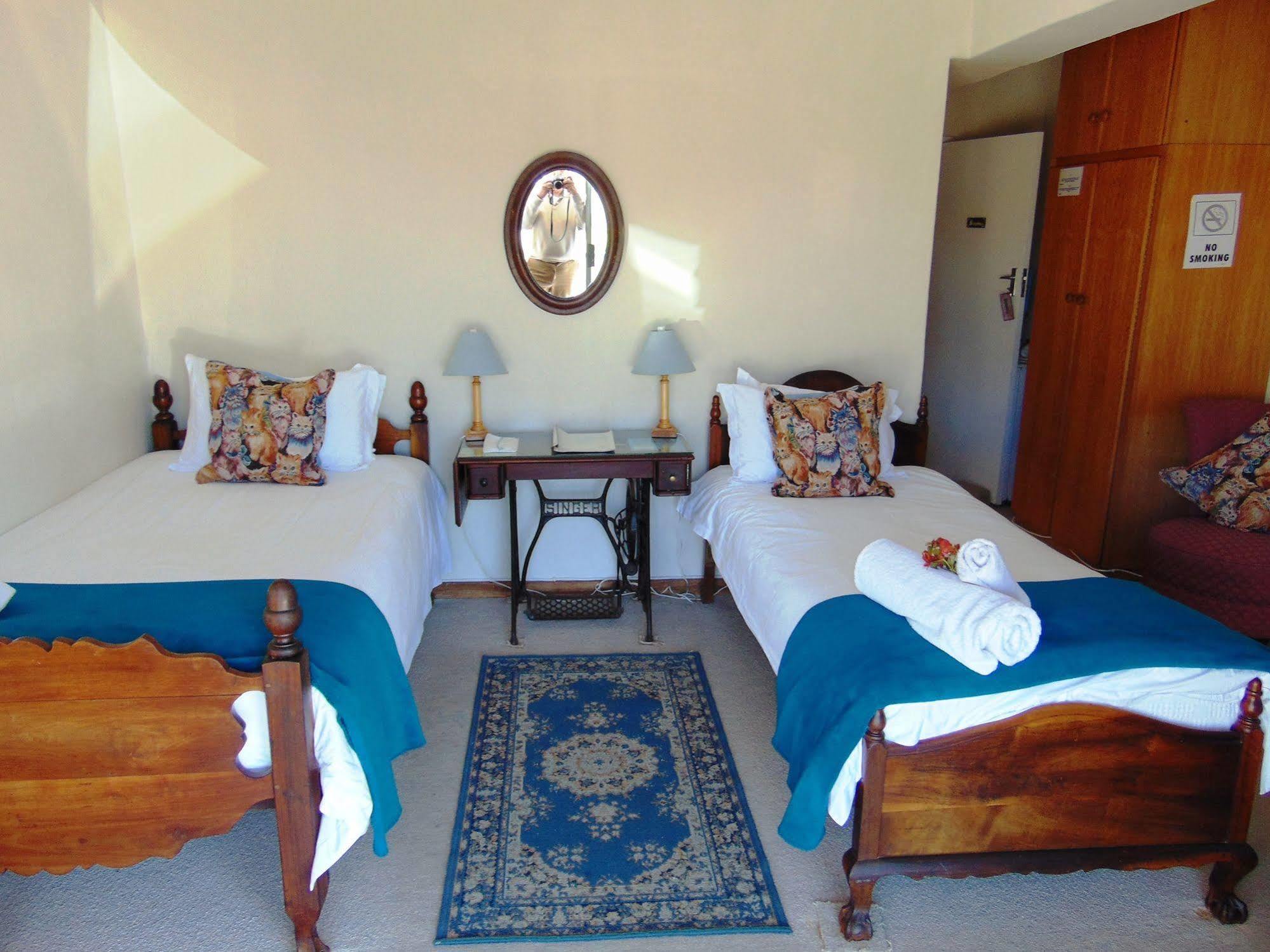 Whale Watchers Inn Witsand Bagian luar foto